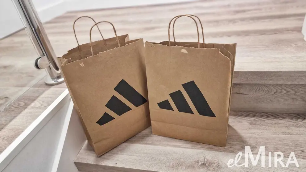 Bolsas de compra de Adidas 