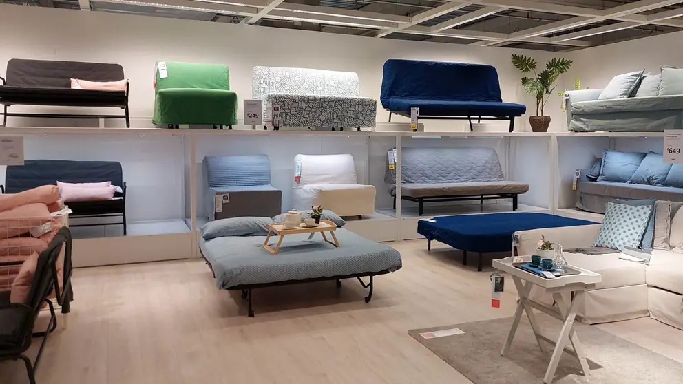 Secci&oacute;n de sof&aacute;s de las tiendas IKEA