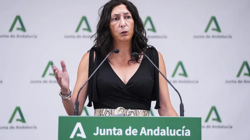 La consejera de Asuntos Sociales de la Junta de Andaluc&iacute;a Loles L&oacute;pez