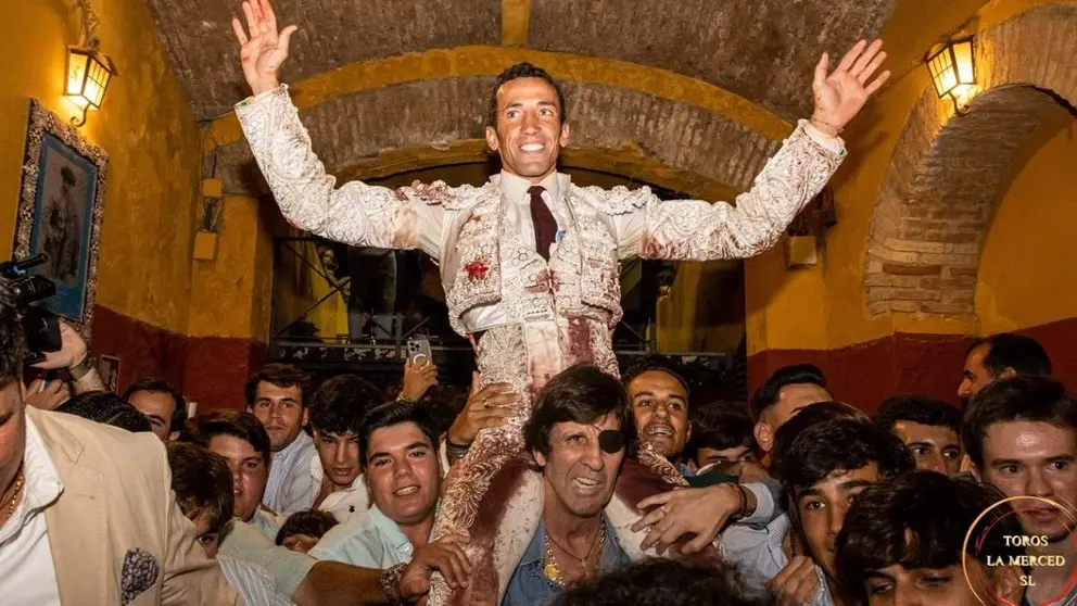 David Miranda a hombros