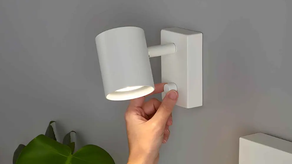 Aplique l&aacute;mpara NYM&Aring;NE de Ikea