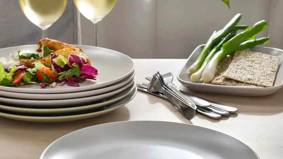 Vajilla de la serie&nbsp;F&Auml;RGKLAR de Ikea