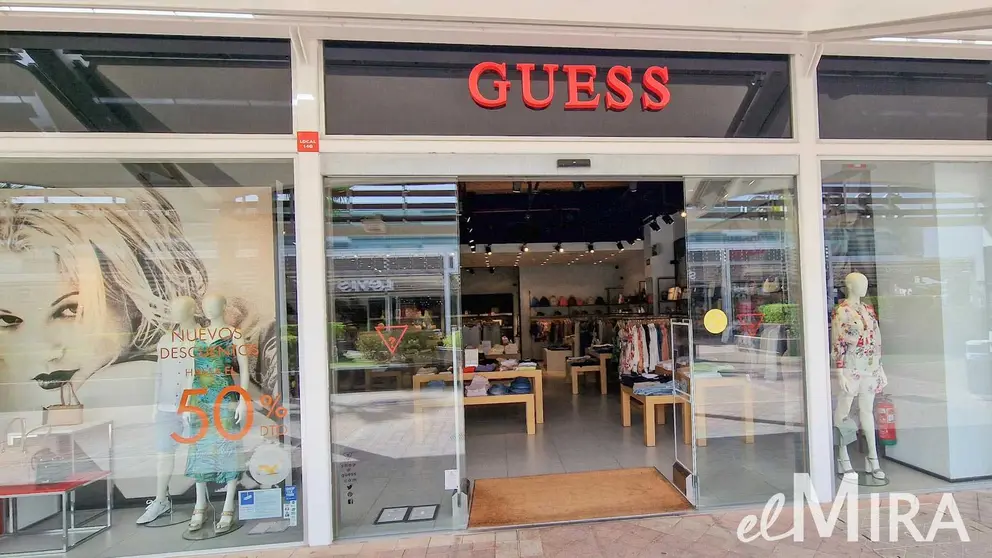 Guess, PC Luz Shopping, Jerez