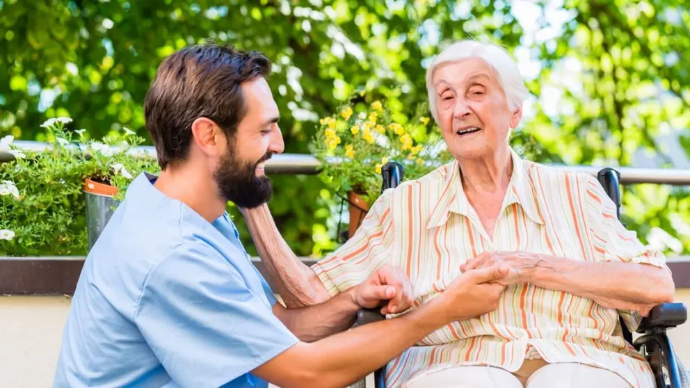 Andaluc&iacute;a cuenta con un aluvi&oacute;n de ofertas para trabajar en la ayuda a domicilio