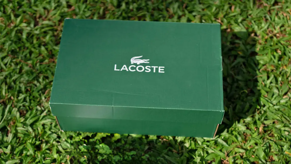 Caja de calzado Lacoste