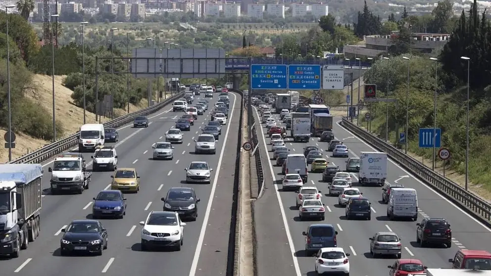 Las carreteras de Andaluc&iacute;a soportar&aacute;n una gran densidad de tr&aacute;fico