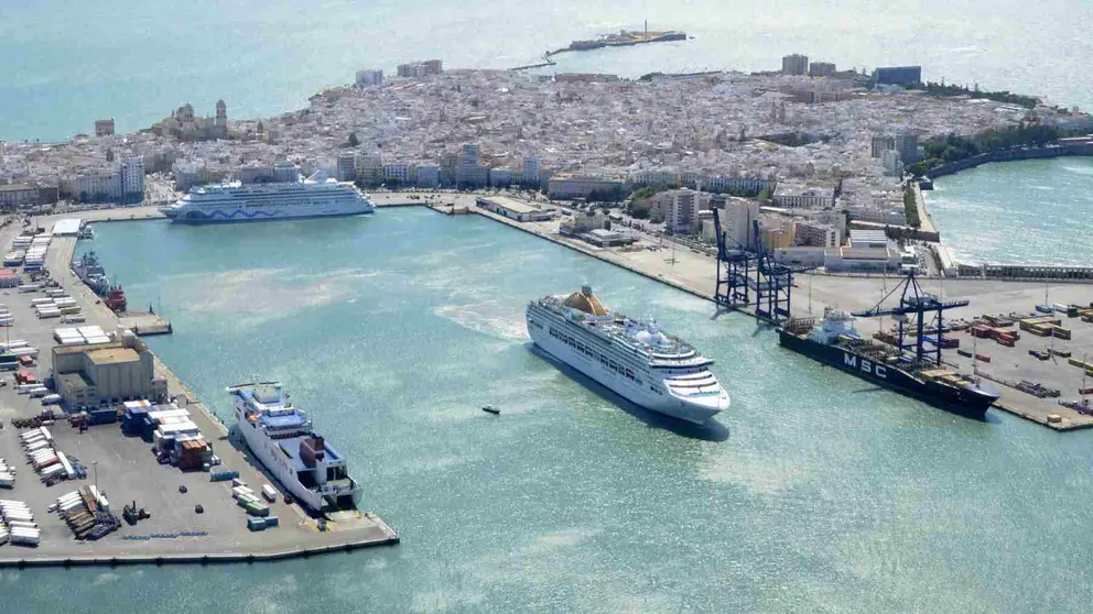 Puerto de C&aacute;diz