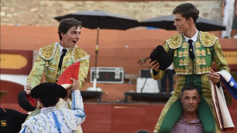 Julio Norte y &Aacute;ngel P&eacute;rez | JM. Fern&aacute;ndez