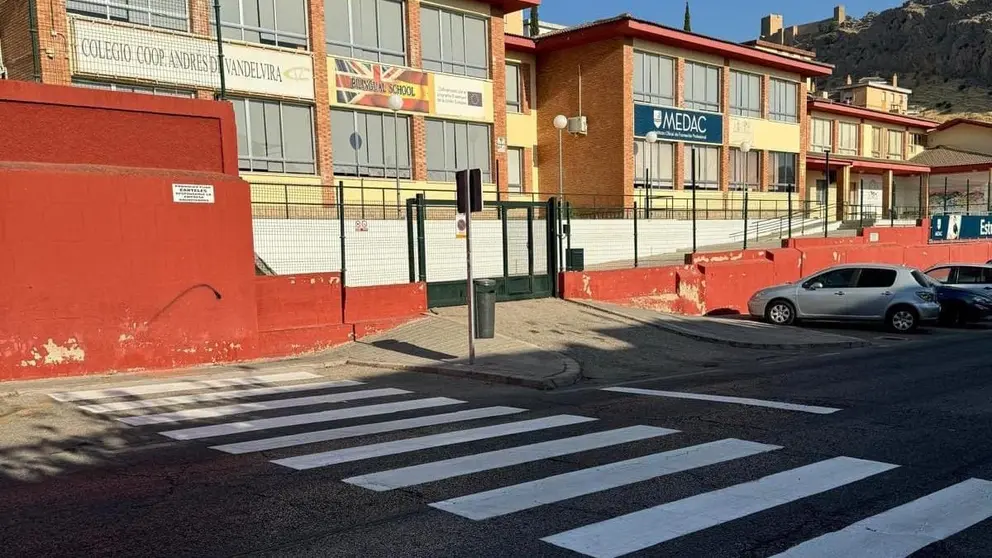 Ja&eacute;n mejora la se&ntilde;alizaci&oacute;n de los entornos de accesos a los colegios