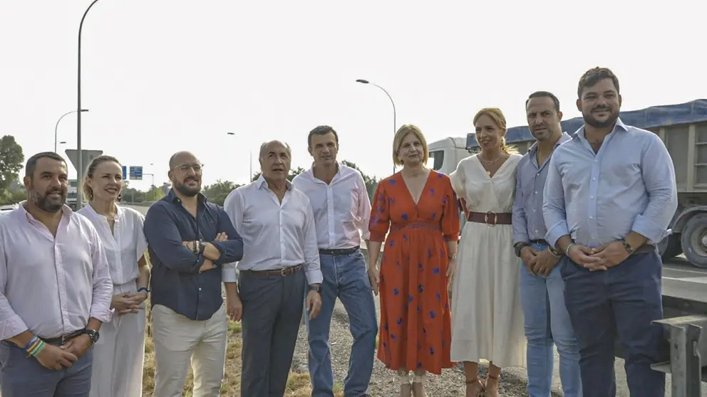 Consejo de Alcaldes del PP de C&aacute;diz en la AP-4 | Rafa Dom&iacute;nguez