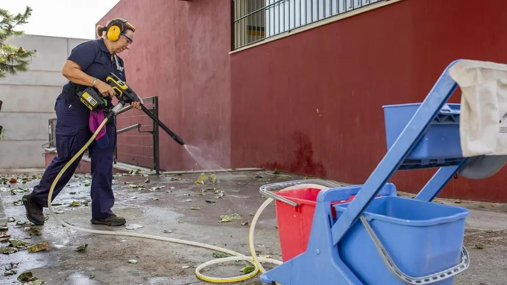 El Ayuntamiento de Huelva ha puesto el foco en la limpieza en los colegios