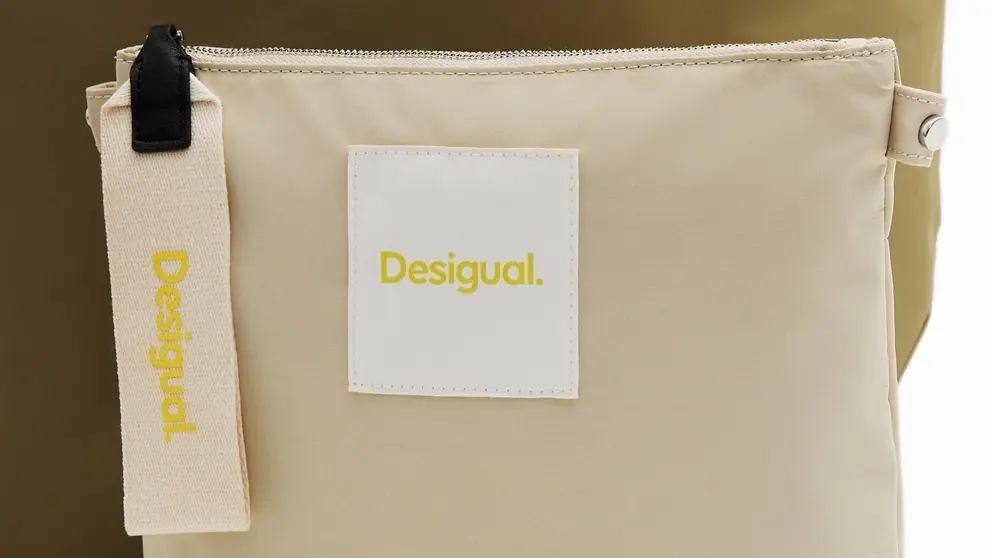 Bolso shopper L reversible nylon de Desigual