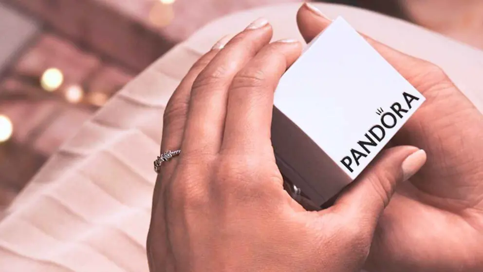 Caja peque&ntilde;a de joya de Pandora