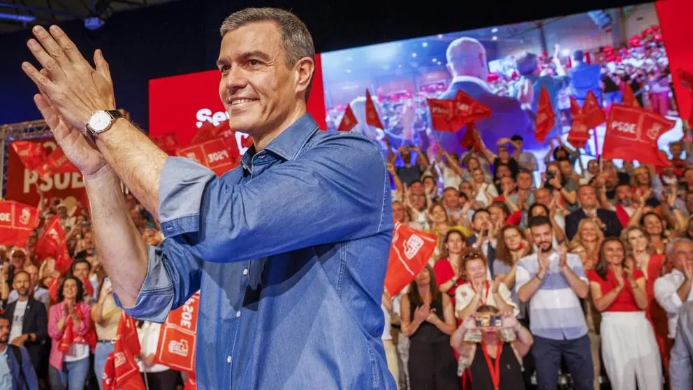 Pedro S&aacute;nchez, durante un mitin en Sevilla