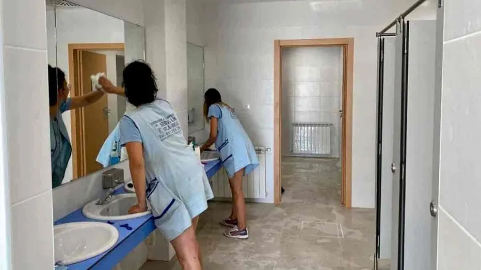 Andaluc&iacute;a busca personal para trabajar en colegios