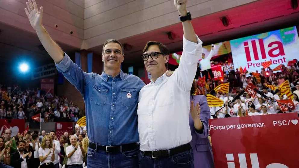 Pedro S&aacute;nchez, junto al presidente de la Generalitat Salvador Illa (1)