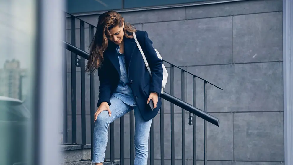 Las sandalias de entretiempo de Tommy Hilfiger que evocan recuerdos del verano