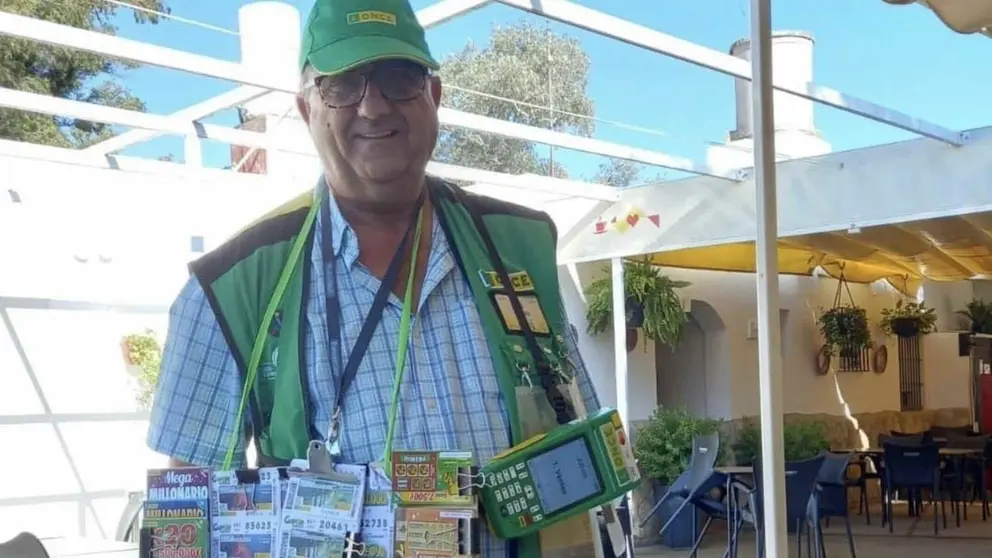 Antonio Infante, vendedor de la ONCE en Vejer
