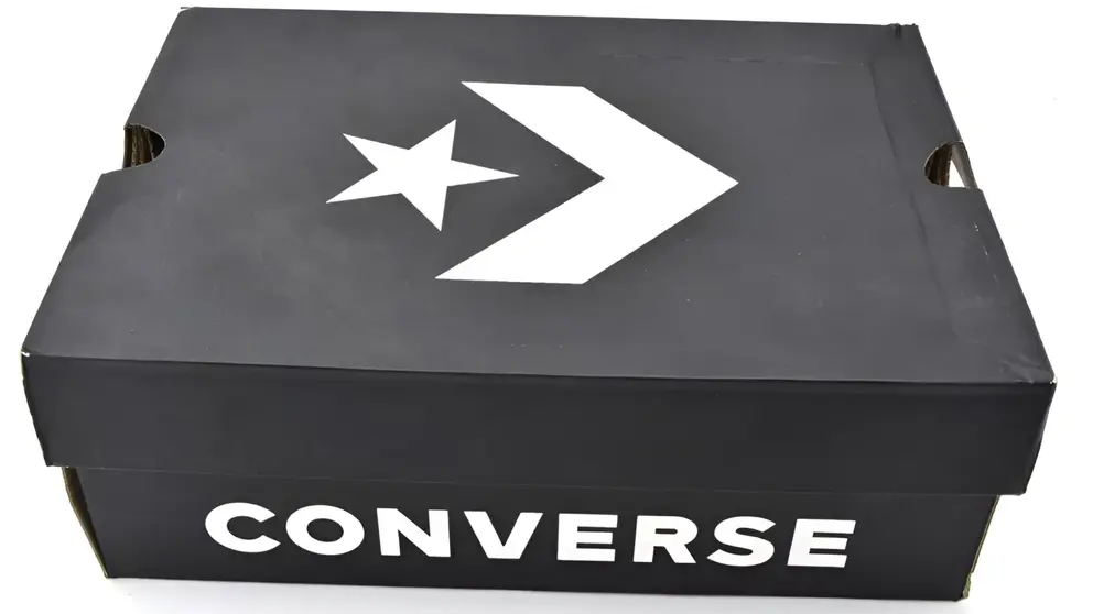 Caja de calzado Converse