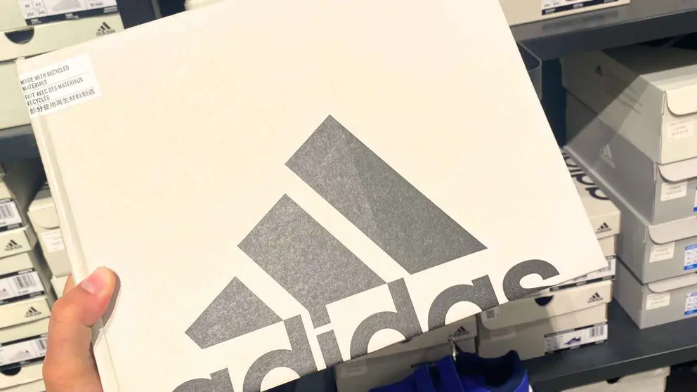 Las Adidas casual que llevan el gris al siguiente nivel