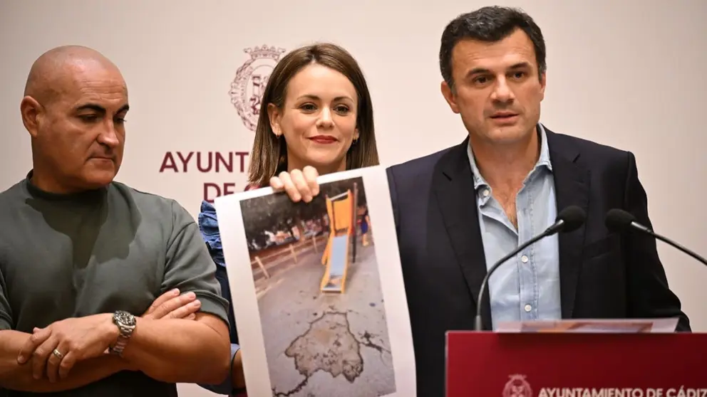 Bruno Garc&iacute;a, junto a Beatriz Gandullo y Jos&eacute; Carlos Teruel