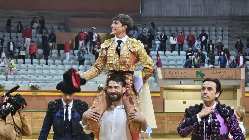 Aar&oacute;n Palacio