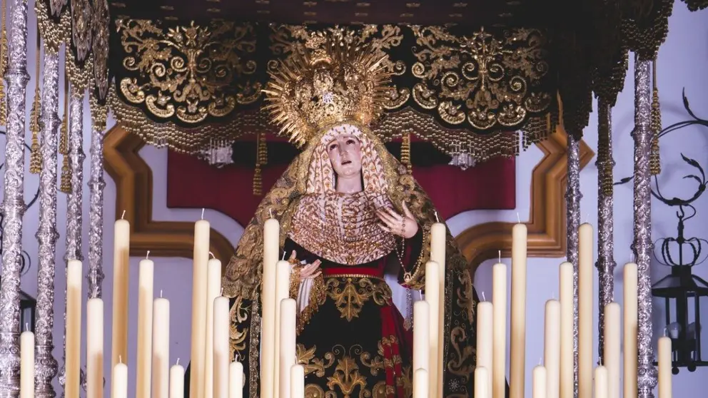 La Virgen de los Remedios bajo palio | Hermandad del Amor