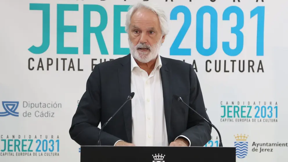 Agust&iacute;n Mu&ntilde;oz en sala de prensa tras la Junta de Gobierno Local | Cristo Garc&iacute;a