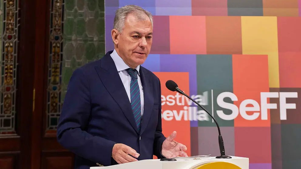 Jos&eacute; Luis Sanz en la presentaci&oacute;n del cartel del Festival de Cine Europeo de Sevilla | Salvador L&oacute;pez Medina para El MIRA