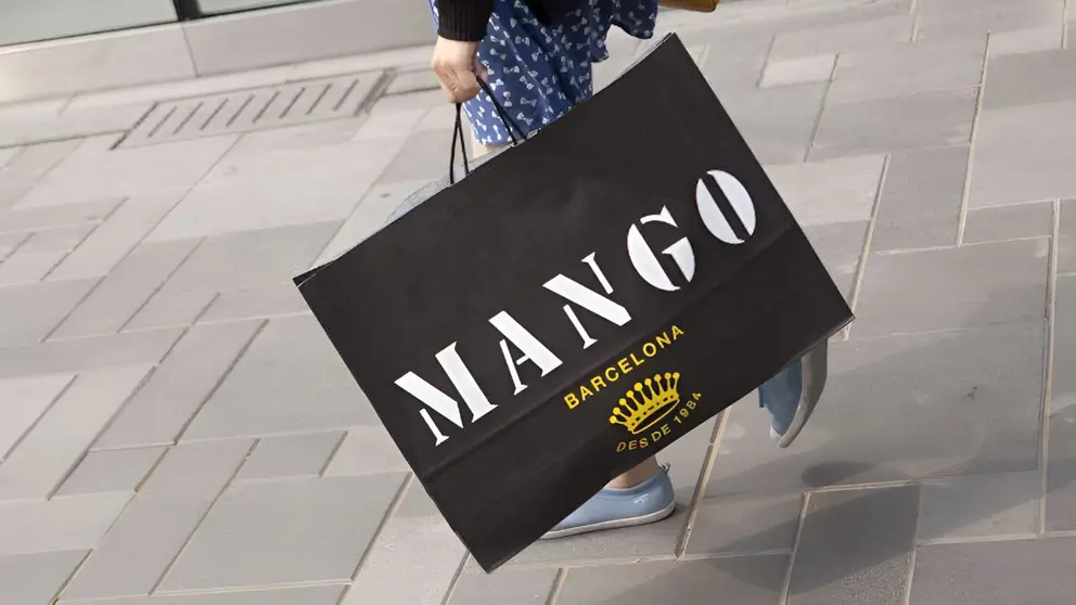 Bolsa de tienda Mango de moda de mujer