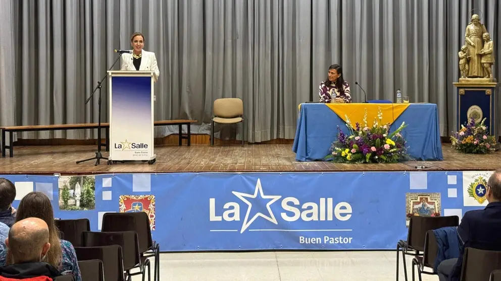 Ponencia de Almudena Mart&iacute;nez en la Salle Buen Pastor