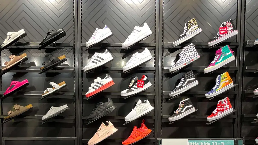 Cabecera de zapatillas de primeras marcas