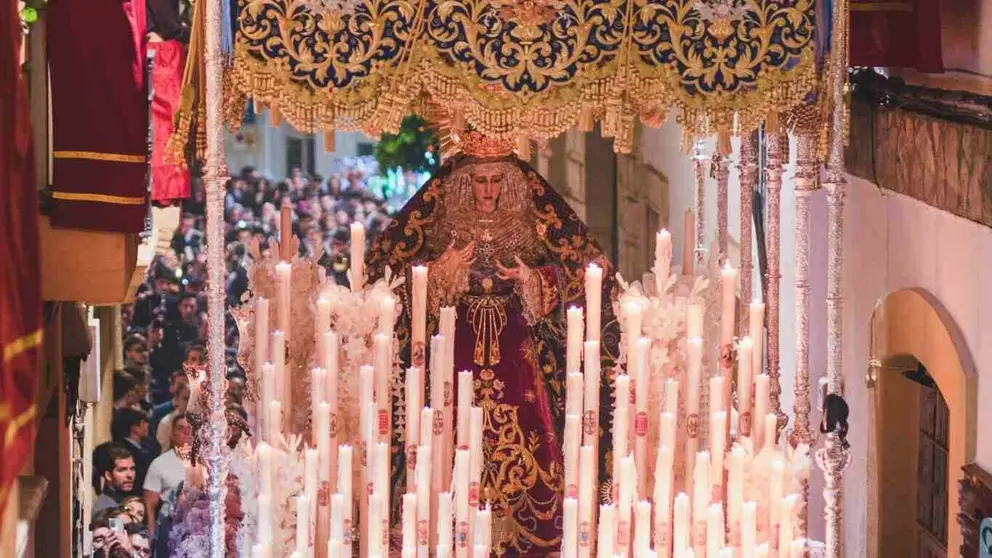 Mar&iacute;a Sant&iacute;sima de la Concepci&oacute;n Coronada