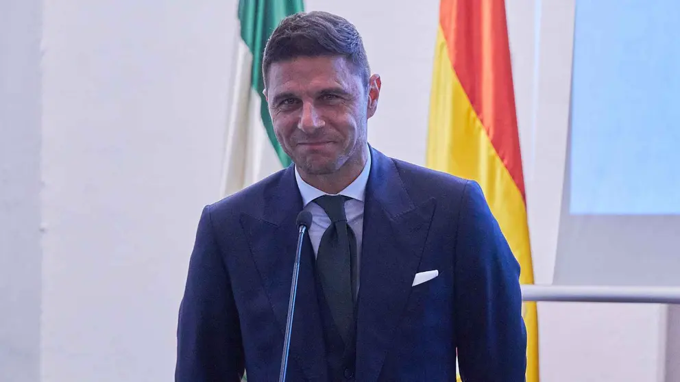 Joaqu&iacute;n S&aacute;nchez recibe el t&iacute;tulo de 'Embajador de Sevilla' | Salvador L&oacute;pez Medina para El MIRA