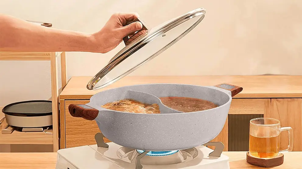 Cacerola de cocina con separador para doble cocinado