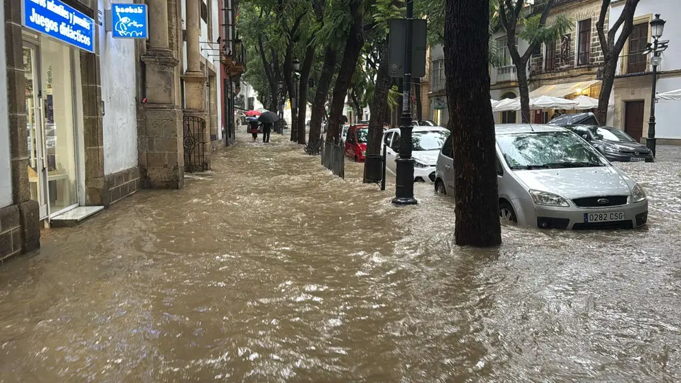 La calle Porvera inundada