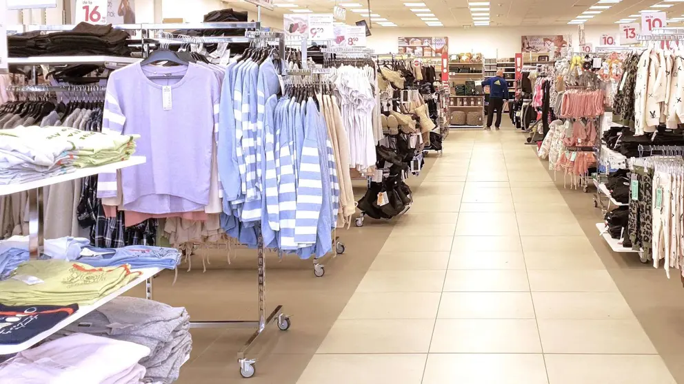 Interior de tienda Pepco