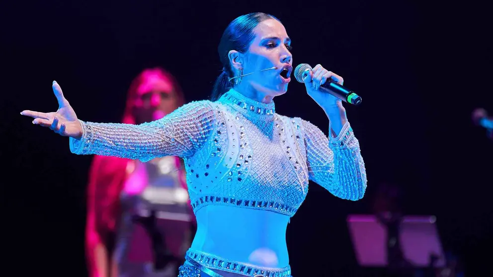 India Mart&iacute;nez durante su concierto en el 'Partido de la Alegr&iacute;a' | Salvador L&oacute;pez Medina para El MIRA