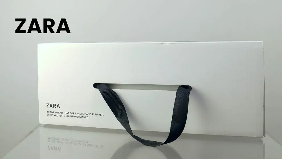 Caja de zapatillas de ZARA