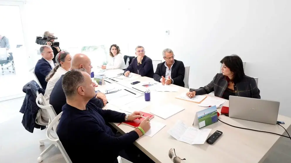 El edil de Urbanismo, Jos&eacute; Eduardo D&iacute;az, y el equipo redactor se han reunido esta semana con los empresarios sampedre&ntilde;os de APYMESPA