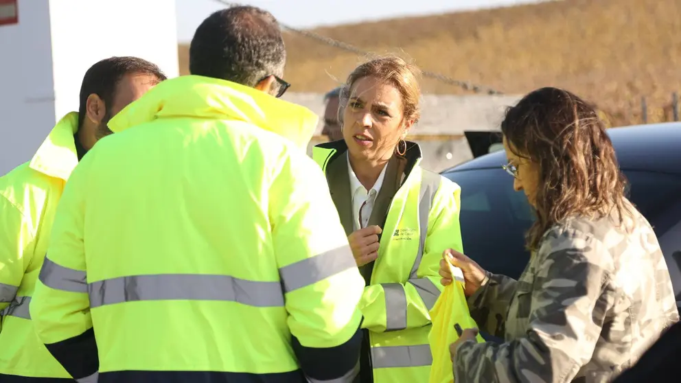Almudena Mart&iacute;nez durante su visita a Las Tablas | Cristo Garc&iacute;a