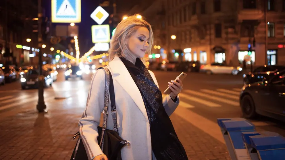 Los zapatos con tac&oacute;n kitten para llevar con vestidos en invierno