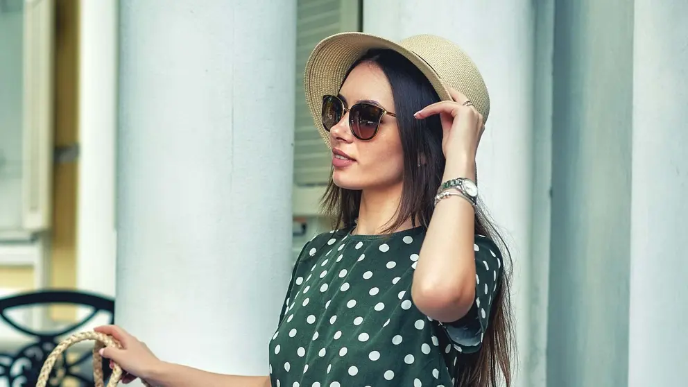 Mango lanza una nueva colecci&oacute;n de bolsos metalizados para competir con las marcas de lujo