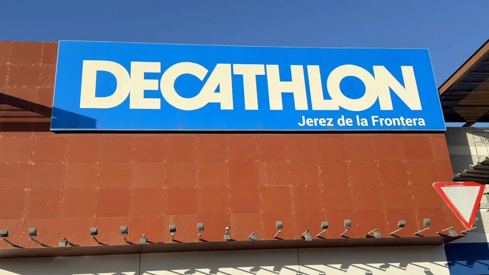 Tienda Decathlon, PC Luz Shopping, Jerez - Cristo Garc&iacute;a