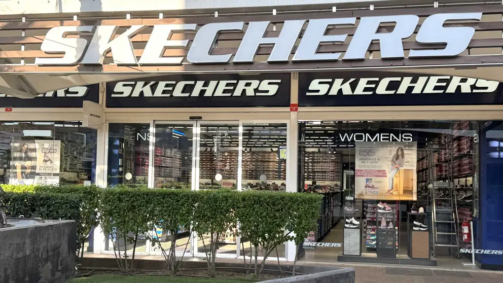 Tienda Skechers, PC Luz Shopping, Jerez - Cristo Garc&iacute;a