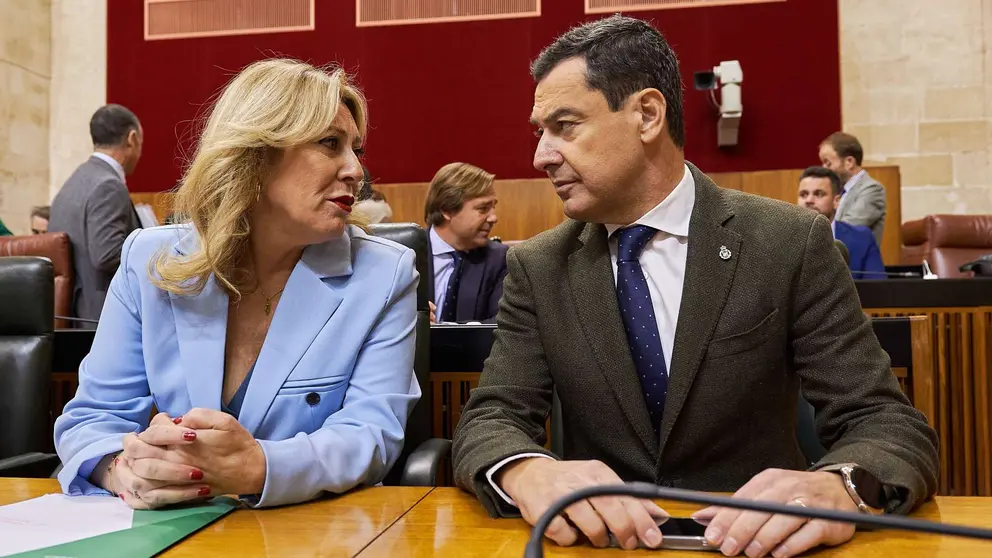 Juanma Moreno y Carolina Espa&ntilde;a | Salvador L&oacute;pez Medina