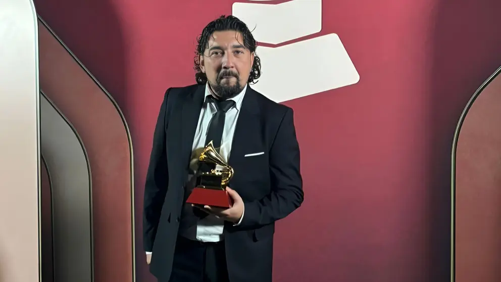 Antonio Rey recibe el Premio Grammy Latino al Mejor &Aacute;lbum Flamenco