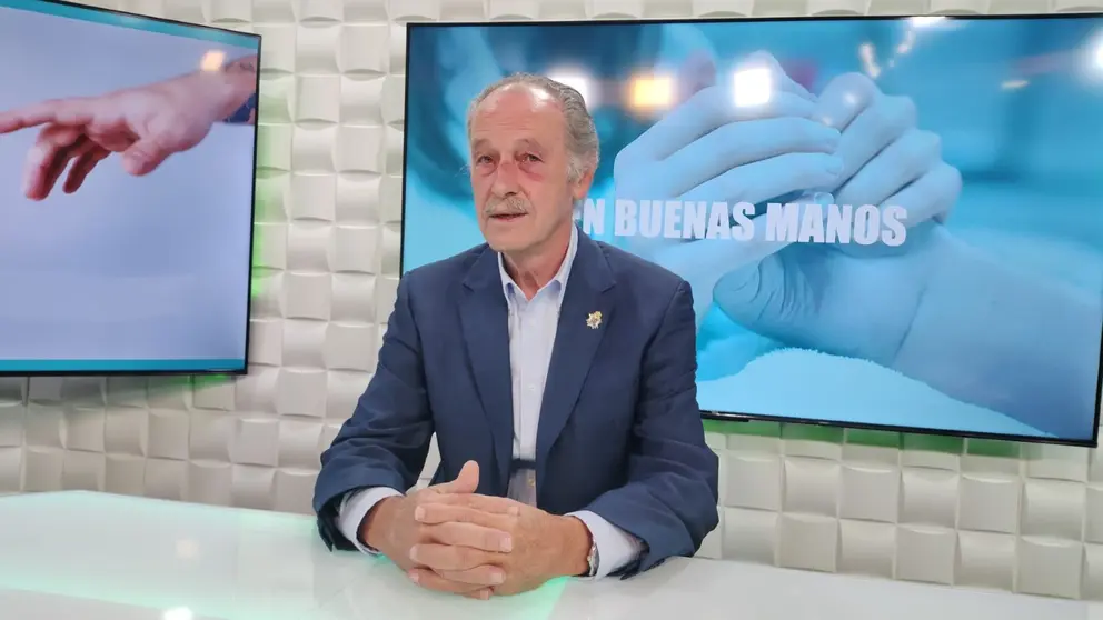 Estefan&iacute;a Jaime y el Dr Jos&eacute; Mar&iacute;a Delgado | &Aacute;. Richarte