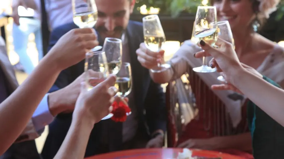 Brindis con vino de Jerez