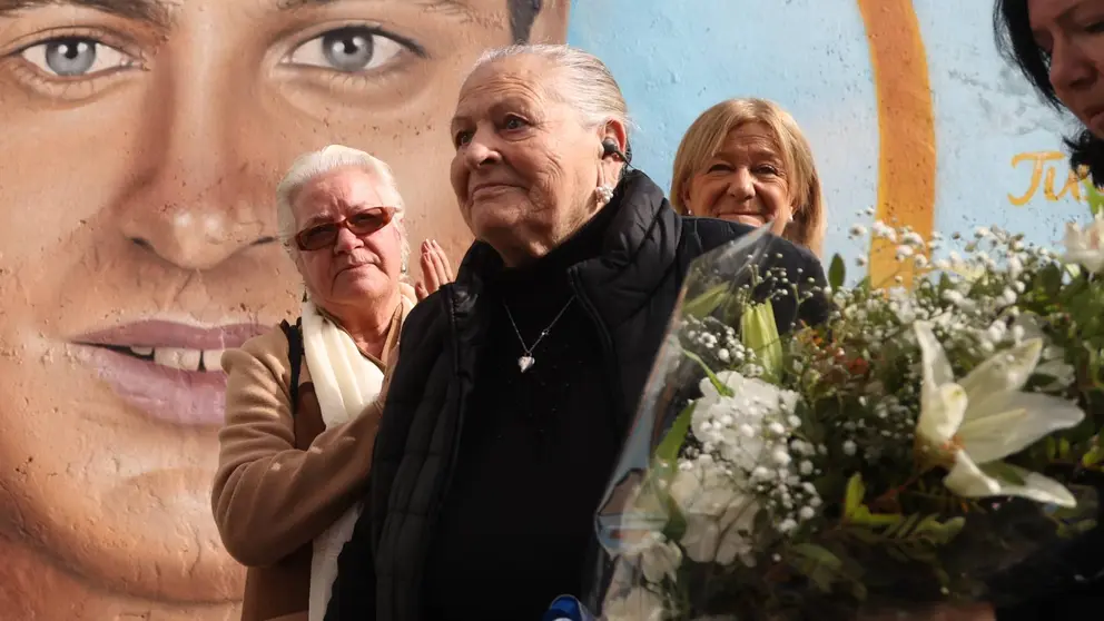 Antonia Castro en la inauguraci&oacute;n del mural de Juan Holgado | Cristo Garc&iacute;a